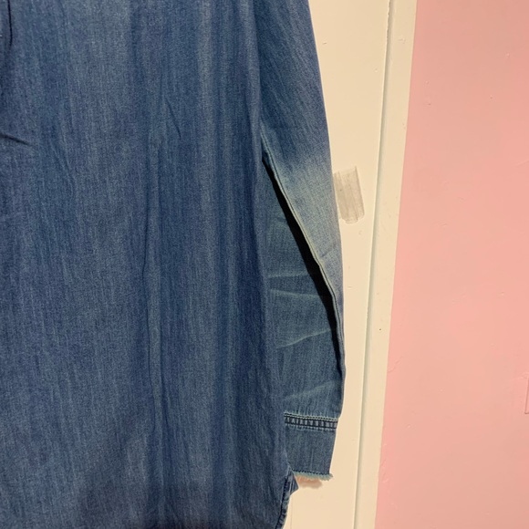 New with tags Sandrine Rose button up Jean shirt
Size medium - Picture 10 of 12